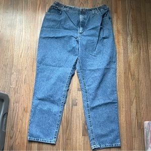 VINTAGE Lee High Rise Medium Wash Denim Mom Jeans